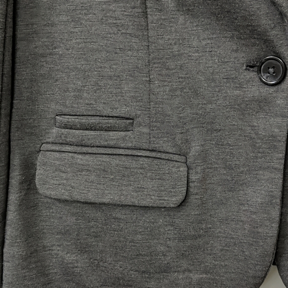 Blazer - Picture 2 of 3